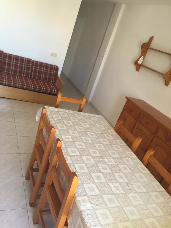 Apartamentos Vicent Peñíscola Rom bilde